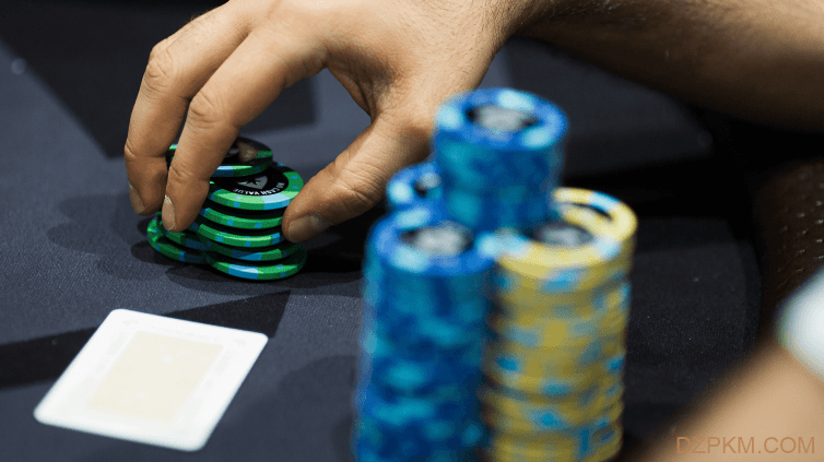 德州扑克玩法：別让牌组较差的对手盖牌！