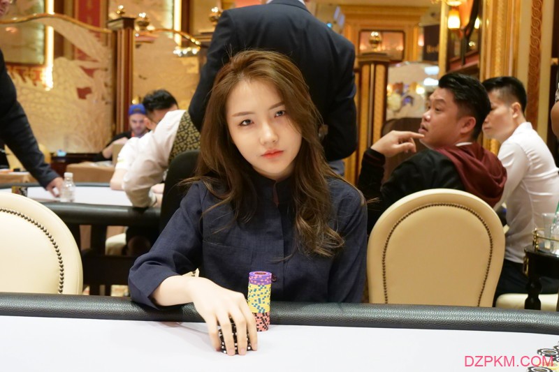 盘点8位扑克圈既有颜值又有魅力女性玩家！
