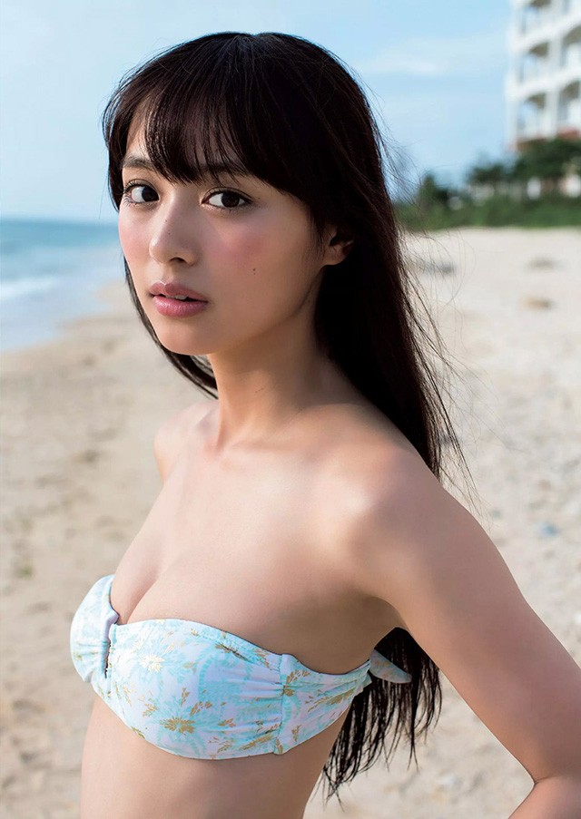 24岁的内田理央性感写真宣传 送上她在「周刊PLAYBOY」的两辑写真