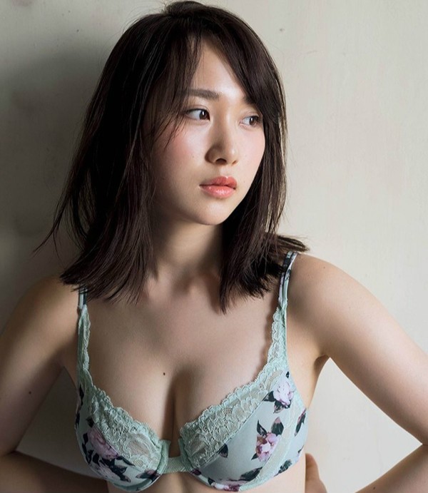 AKB48成员高桥朱里（たかはし じゅり） 性感写真集魅力诱惑
