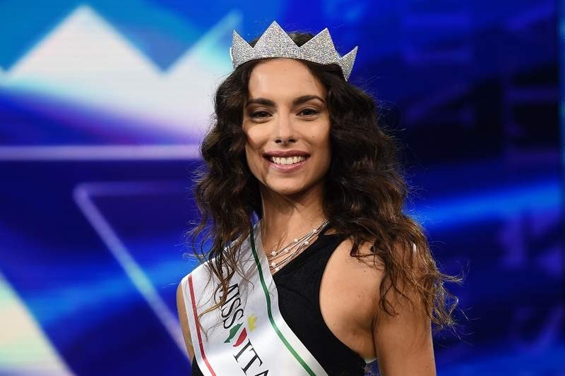意大利选美比赛名单出炉 残疾正妹Chiara Bordi获季军
