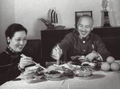 蒋介石每天都吃些什么？他的厨师说：有什么吃什么！