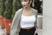 极品美女Jessica Lin 三点式比基尼性感翘臀诱人-德州扑克迷