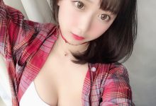 Coser美眉亚米Yami 萌妹子傲人上围吸睛-德州扑克迷
