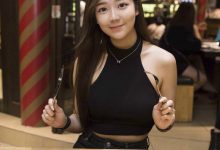 清新甜美正妹酒店阳台自拍 比基尼性感翘臀一览无余-德州扑克迷