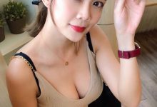 网红人妻正妹Peisy 欧洲旅游晒美照秀八字奶-德州扑克迷