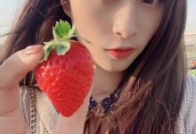 制服美女羽洁 性感深V美乳俘获男人心-德州扑克迷