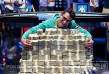 WSOP历史上的本周：两个精彩瞬间和Phil Ivey现身主赛Day1c-德州扑克迷