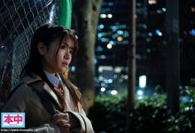  HND-829：高中美少女「永瀬ゆい」迫接受大叔的占有抽插！-德州扑克迷