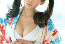 人气模特儿椎名光20岁大解放萝莉性感全开-德州扑克迷