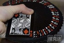 德州扑克策略-同花在K-7-4翻牌面的三连注诈唬-德州扑克迷