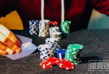 德州扑克中深筹码面对紧弱局,如何调整更有利可图-德州扑克迷