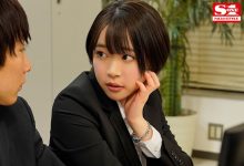 每天强迫与短发巨乳上司“架乃ゆら”加班到深夜 欲望无法发泄直接办公桌上搞起来-德州扑克迷