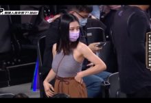 球场边最美的风景！PLG职篮转播惊见「口罩辣妹」 神出是性感地方妈妈-德州扑克迷