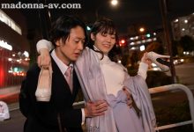神宫寺ナオ(神宫寺奈绪)作品JUL-637 ：昔日女同学竟成寂寞人妻，不伦性爱一触即发！-德州扑克迷
