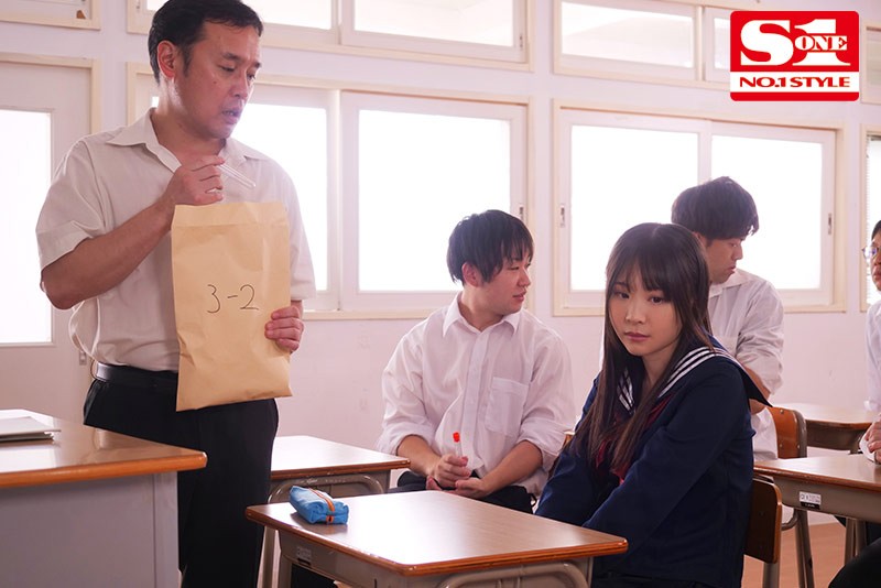 SSNI-923：巨乳美少女高中生“吉冈ひより(吉冈日和) ”被讨厌的老师迷姦调教成性玩具！