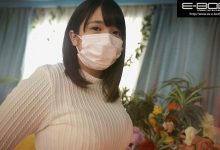 日向ふわり(日向枫羽理) 作品EBOD-745：胸前那对大奶更叫人无法忽视！-德州扑克迷