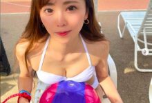 解密！那位超喜欢玩水、被片商带去海边暴干的外送妹是⋯-德州扑克迷