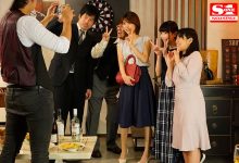 SSIS-212在同学会上“葵つかさ(葵司)”勾引已婚男同学-德州扑克迷