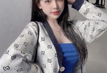 [网络美女]「童颜妹子」曲线太辣了，挖空装「性感视角太显眼」！-德州扑克迷