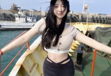 [网络美女]Ubike站有辣妹招！「米妹」绿比基尼扛不住-德州扑克迷