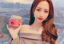 [网络美女]正妹花艺师「密宝Mibao」肤白貌美！「修长嫩腿」有够辣！-德州扑克迷