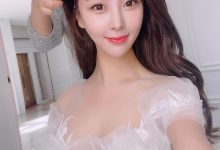 [网络美女]高尔夫小姐姐「性感身材」，自拍好撩人！-德州扑克迷