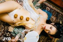 『JVID月刊寫真Vol.183』用月餅遮兩點！爆乳嫦娥「丁丁」中秋月圓奶更圓！-德州扑克迷