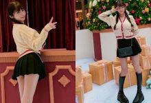 巨乳甜心「安希」聖誕樹前留念，迷你短裙轉過去「白嫩蜜桃」彈出！-德州扑克迷