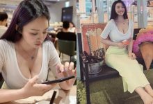 「爆乳低頭族正妹」猛滑手機！高顏值高乳量的極品外貌，讓人想跟著掏出手機啦！-德州扑克迷