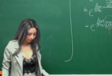 是該認真補習了！微積分課程「正妹助教」爆乳擦黑板引關注-德州扑克迷