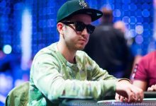 【EV扑克】这个卖500块比赛股份的小孩，长大拿了Triton豪客赛冠军又拿WSOP主赛冠军！-德州扑克迷