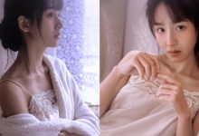「仙氣少女」床上姿態太撩人，「骨感香肩」還藏性感豪溝-德州扑克迷