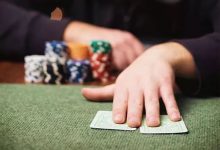 【EV扑克】牌局分析:当你剩余筹码不多时,这手牌还能玩吗?-德州扑克迷