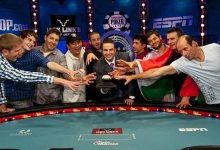 【EV扑克】QQ在决赛桌遭遇翻前两家全下,跟还是弃?-德州扑克迷