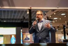 【EV扑克】2023 WSOP正式开始!丁彪目标金手链,国人Tony晋级豪客赛Day2!-德州扑克迷