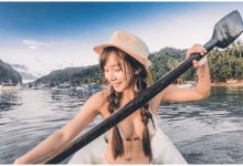 劃獨木舟也必須性感！「長腿攝影師正妹」機機無論何時都要展現性感的態度-德州扑克迷