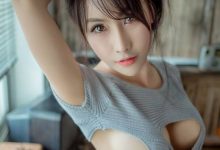 巨乳毛衣出動！開胸巨乳毛線衣，大露渾圓酥胸＋蜜桃臀，背後那姿勢讓人好想衝動！-德州扑克迷