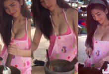 好狂！「爆乳老闆娘」就在路邊露兩粒上菜！「乳波震震」抖奶服務都被拍到啦！-德州扑克迷