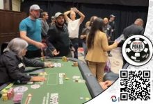 【EV扑克】WSOP主赛玩家被欺骗盖牌后，他仗义执言却被罚停牌一圈-德州扑克迷