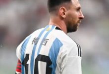 迈博体育 阿根廷网红穿梅西10号球衣走进皇马伯纳乌比赛-德州扑克迷