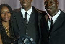 大发体育-RIP!维金斯父亲因病去世，大发助力你的致富之路！-德州扑克迷