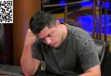 【EV扑克】小哥在河牌圈之前不看底牌盲玩，你猜结果怎么着？-德州扑克迷