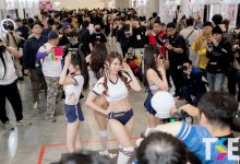 比基尼遊行遶全場 現場粉絲拍到手軟!-德州扑克迷