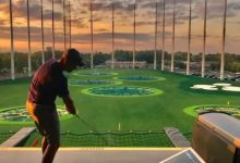 大发体育-看老虎伍兹打室内高尔夫,爽吗,大发助力你的致富之路!-德州扑克迷