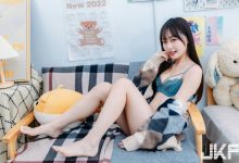 甜美正妹「奶糖」假日慵懶又性感!「雪白美乳+療癒笑容」讓人瞬間戀愛-德州扑克迷