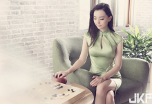 空靈氣質迷倒眾生~圍棋界小龍女露真本事!棋盤上廝殺表情太犯規讓對手分心……-德州扑克迷
