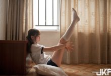 學生妹的「私密絕對領域」！最嬌羞的青澀眼神問你想跟她一起做什麼？-德州扑克迷