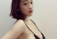 細肩帶根本巨乳好朋友！撐不住的「八字奶」霸氣外露，不管用什麼角度看都讓人受不了…-德州扑克迷