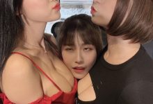 好鼠福的畫面!正修應外系花「李花fafa」在兩對巨乳的夾縫中求生存-德州扑克迷